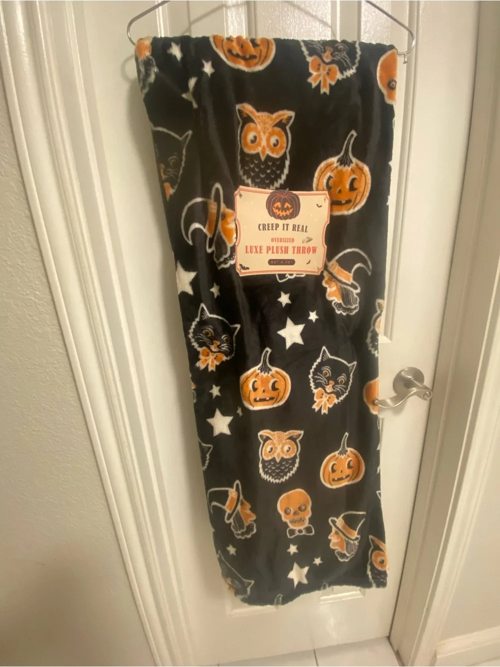 Creepy Cute vintage Halloween Plush Throw Blanket - Black & Orange